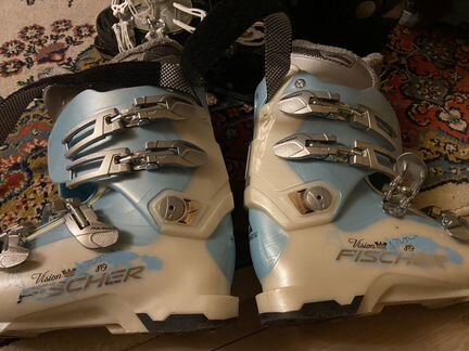 Женские горнолыжные ботинки Fisher 25,5 (38)