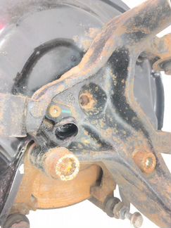 Кулак поворотный задний правый Volkswagen Jetta NF