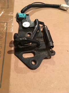 Lexus GS 300 350 450 430 петля замка багажника