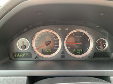 Volvo XC90 2.4 AT, 2011, 135 000 км