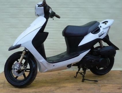 Скутер Япония Suzuki ZZ type 4