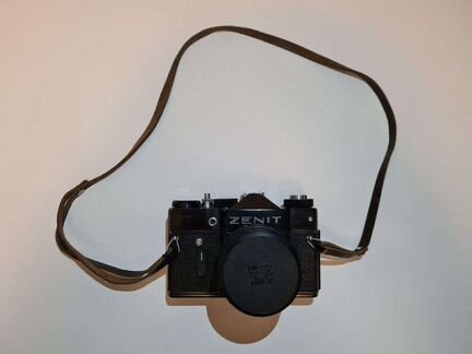 Плёночный фотоаппарат Зенит + 3 объектива + жёлтый