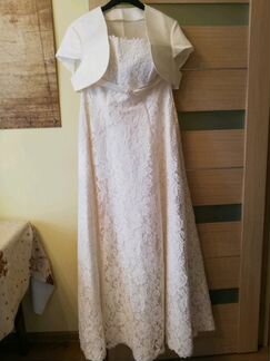 Платье свадебное кружевное а-силуэт