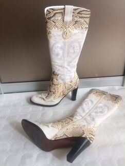 Эффектные женские сапоги Liska