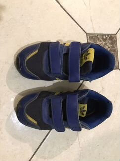 Кроссовки adidas, размер 26