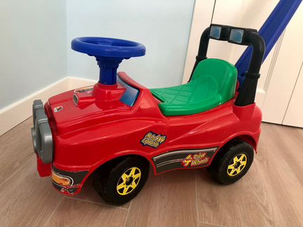 Машинка-каталка Molto