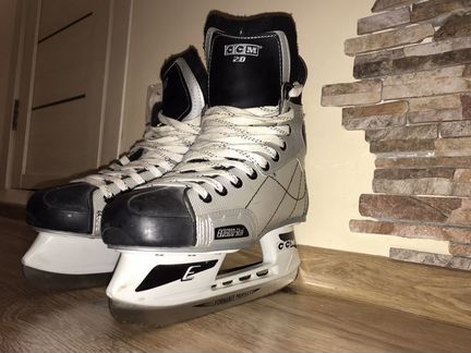 Коньки хоккейные CCM