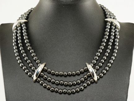 Колье Черная королева (гематит имитация)