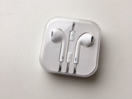 Наушники Apple