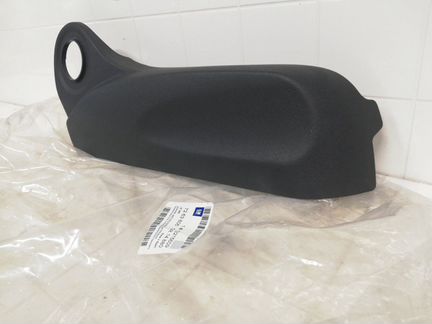 Накладка сиденья правая Opel Corsa D 2006-2014