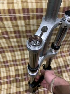 Вилка. Двухкоронная 140 хода пружина масло воздух