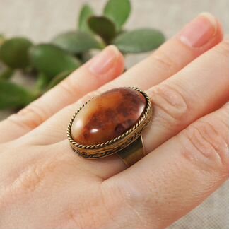 Кольцо Агат карамельно-вишневый (18х25мм)