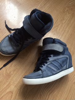 Кроссовки адидас