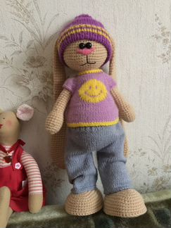 Заяц ручной работы Тильда вязаный