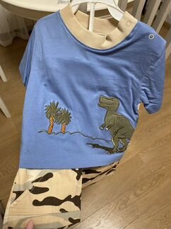 Костюмчик для мальчика новый 12 мес