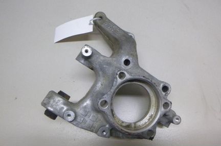 Поворотный кулак задний левый VAG