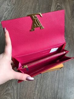 Кошелёк Louis Vuitton capucines красно-розовый