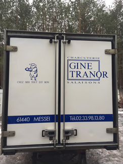 Изотермических фургон снят Ивеко