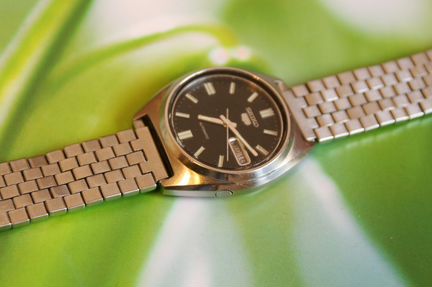 Seiko 5 на калибре 7009 с автоподзаводом, 1984 гв