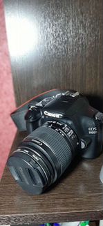 Canon 1100D полный комплект с 18-55+вспышка