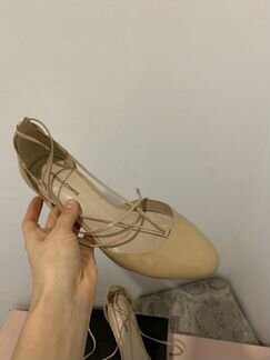 Лаковые бежевые туфельки Paolo Conte