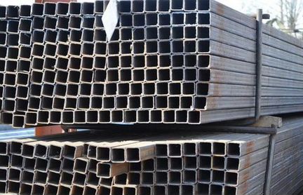 Профильная труба квадратного сечения