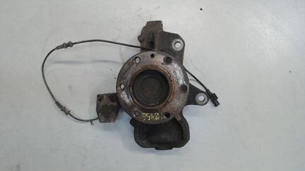 Ступица (кулак, цапфа) левая передняя Mercedes Spr