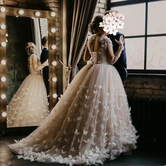 Свадебное платье