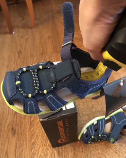 Сандали для мальчика новые р.24