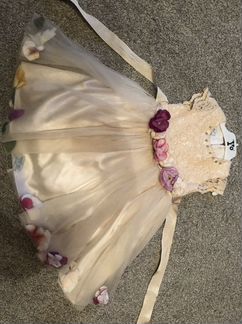 Платье праздничное