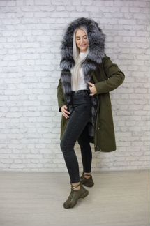 Парка с натуральным мехом