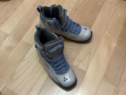 Лыжные ботинки Fischer 37eu