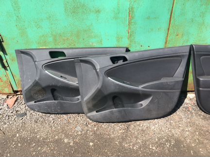 Обшивка двери Hyundai Solaris 2010-19