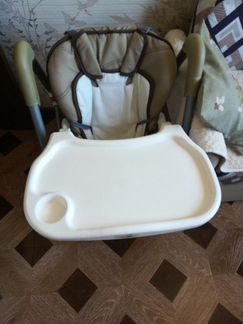 Стул и стол для кормления