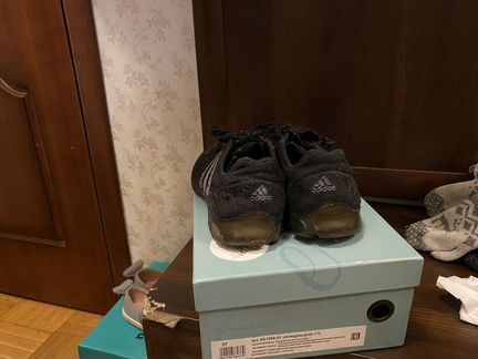 Кроссовки adidas