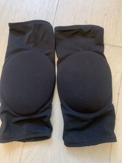 Наколенники