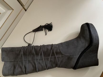 Сапоги новые зима Saint Laurent
