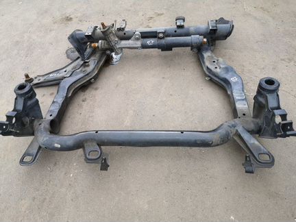 Подрамник двигателя Mercedes V-Class W638 104.900
