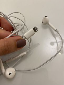 Наушники apple