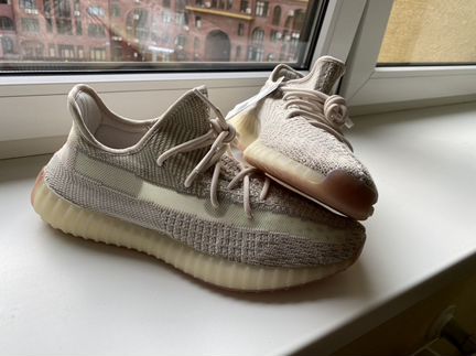 Кроссовки yezzy 350