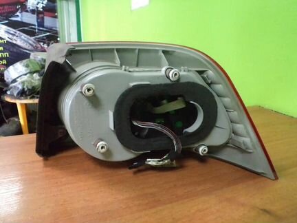 Фонарь левый в крыло Фольксваген Фаетон Phaeton