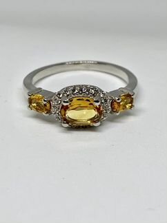 Кольцо серебро 18 р-р вес 2,92 гр с цитринами ново