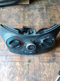 Блок управления отопителем Hyundai Солярис