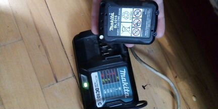 Акб и зарядка для шурика makita. торг