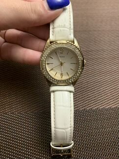 Часы guess
