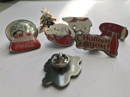 Значки Coca-Cola новогодние