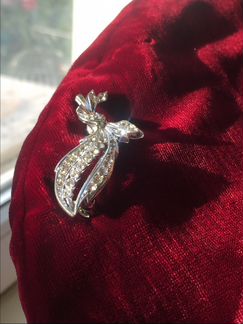 Сверкающая брошь Хрустальная Веточка