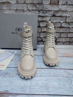 Зимние ботинки Balenciaga