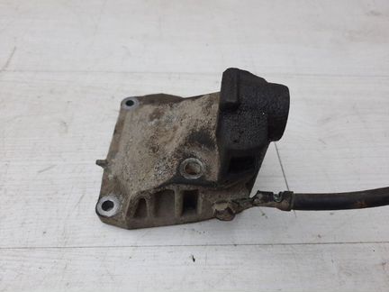 Кронштейн двигателя правый Mercedes Ml320 W163