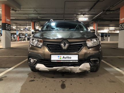 Renault Sandero Stepway 1.6 МТ, 2020, битый, 1 600 км